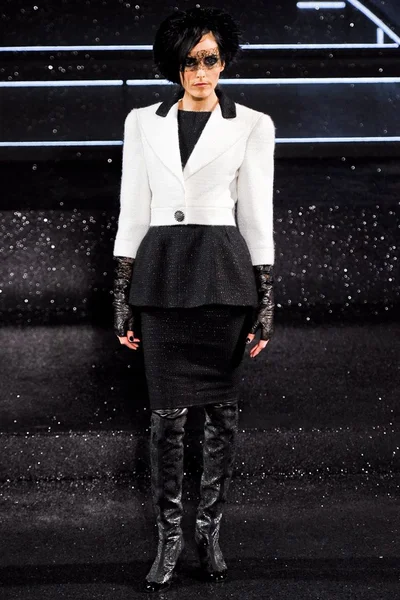 Look 9